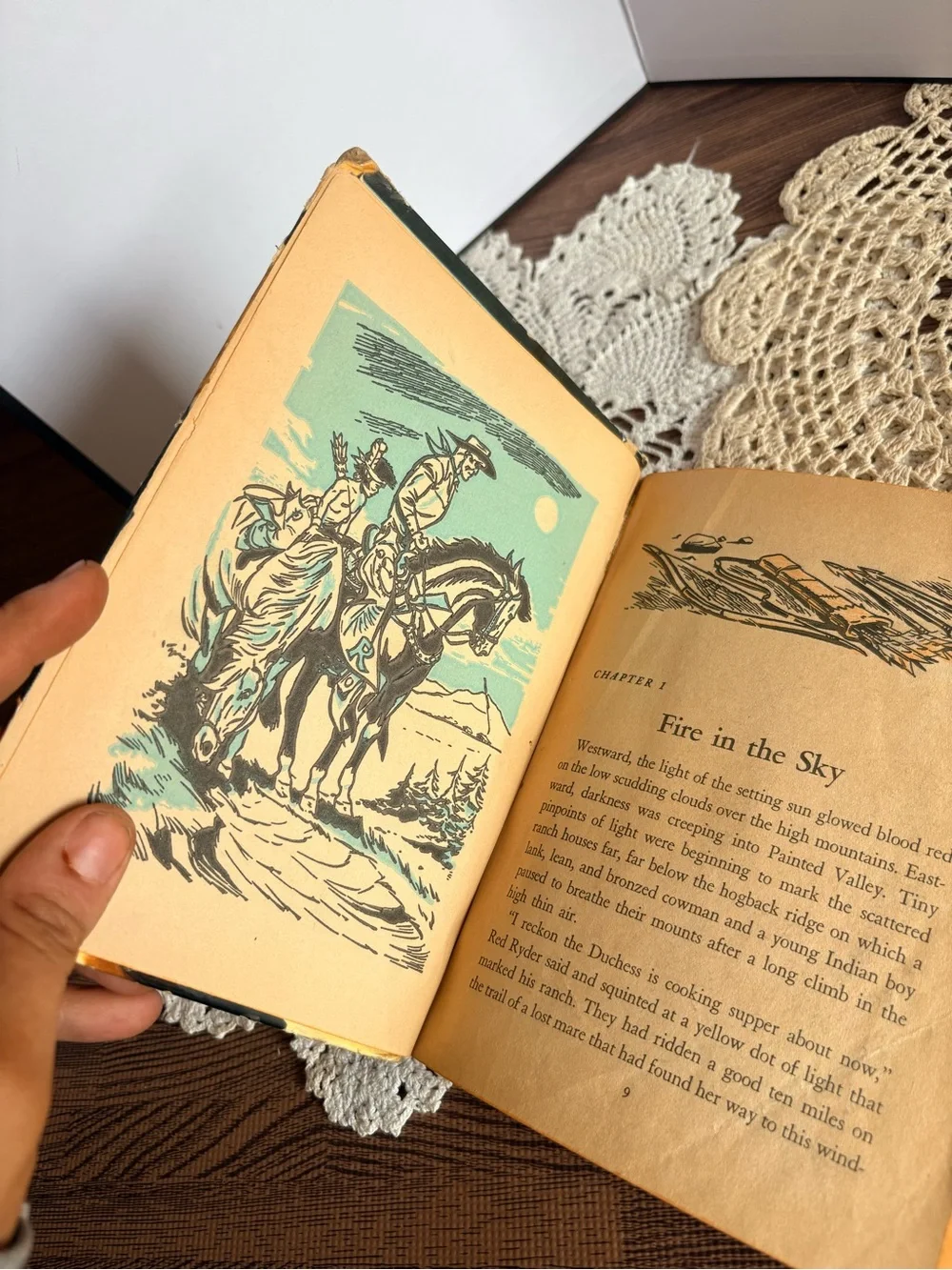 Vintage Red Ryder Gun-Smoke Hard Cover Book